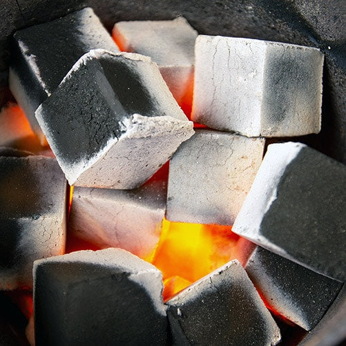 KOKOKO CUBES Würfelbriketts von McBrikett aus Kokoskohle