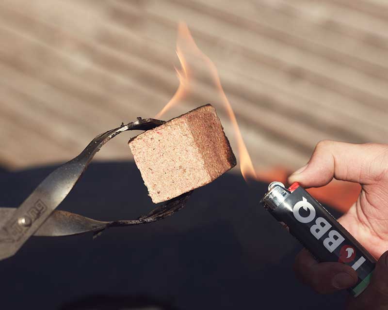 ÖKO ANZÜNDER Grillanzünder aus Wachs und Holzspäne